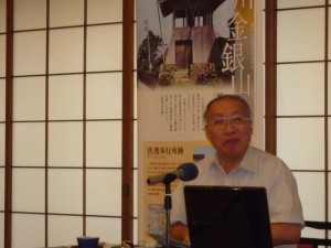 勉強会で講演の県文化行政課吉田参与