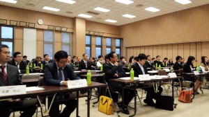 政策プレゼン会場内