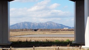 素晴らしいお天気で弥彦山もくっきり