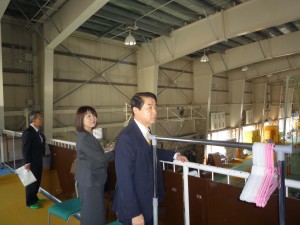 ２階からの見学、その後は１階へ