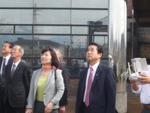 ドローンの行方を追いかけて