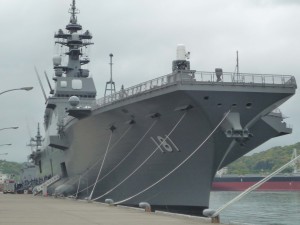 岸壁よりの「ひゅうが」