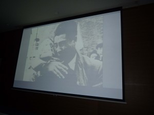 当時の様子をビデオ上映 