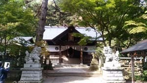 春日山神社