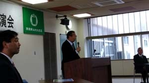 自民党本部二階幹事長