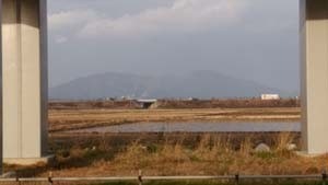 午前中はこんなに良い天気の弥彦山