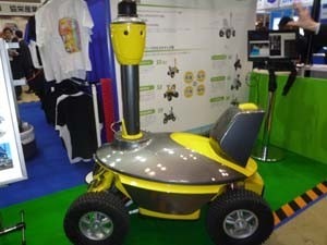 左同　屋外警備などに用途が