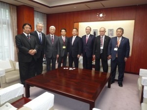 陳情団一行との記念写真